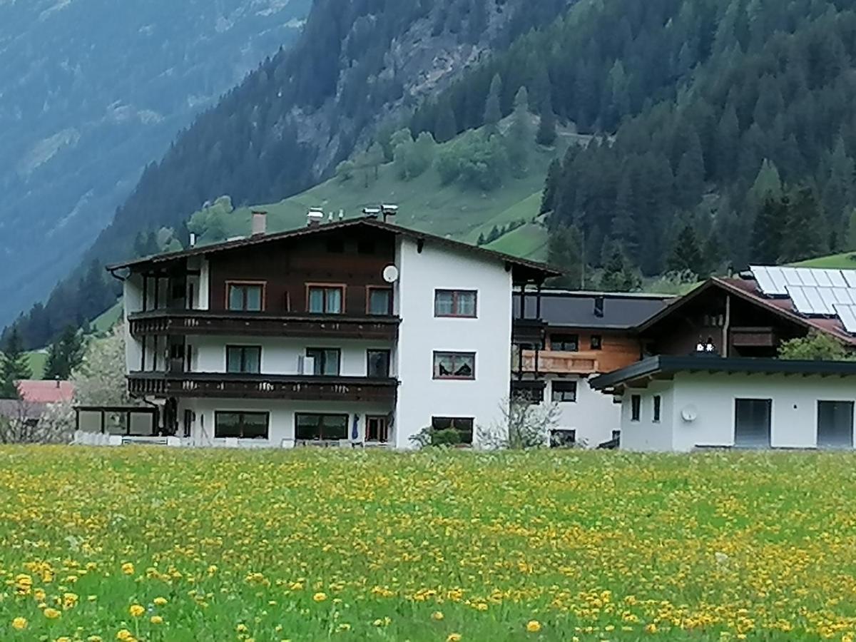 Hotel Gschwandthof St. Leonhard im Pitztal Exterior foto