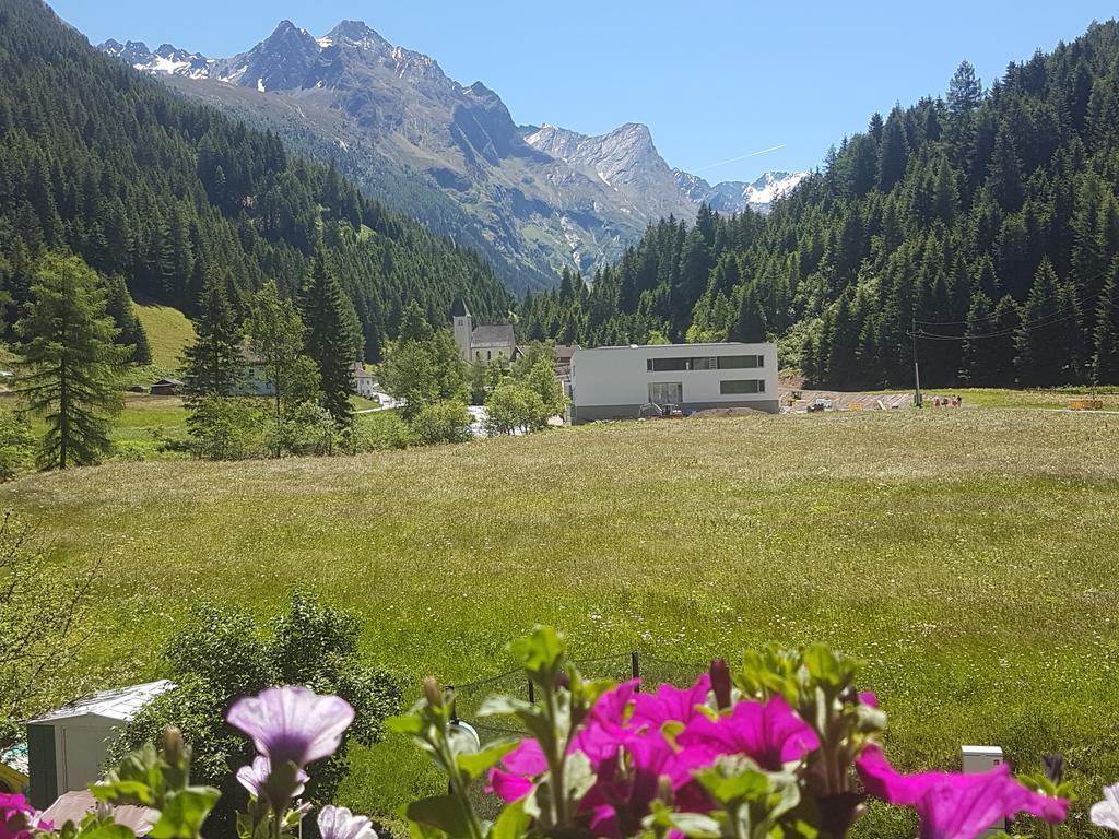 Hotel Gschwandthof St. Leonhard im Pitztal Exterior foto